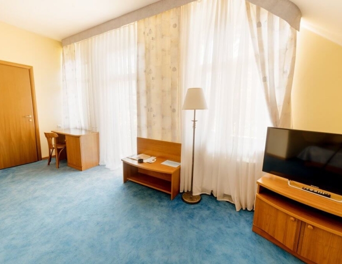 Сьют 2-местный 2-комнатный в Коттеджах на 1 этаже, без балкона - Отель «Прометей Клуб»