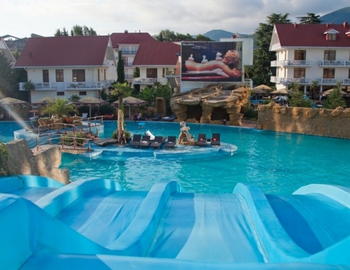 Аквапарк и бассейны - Отель «Прометей Клуб»